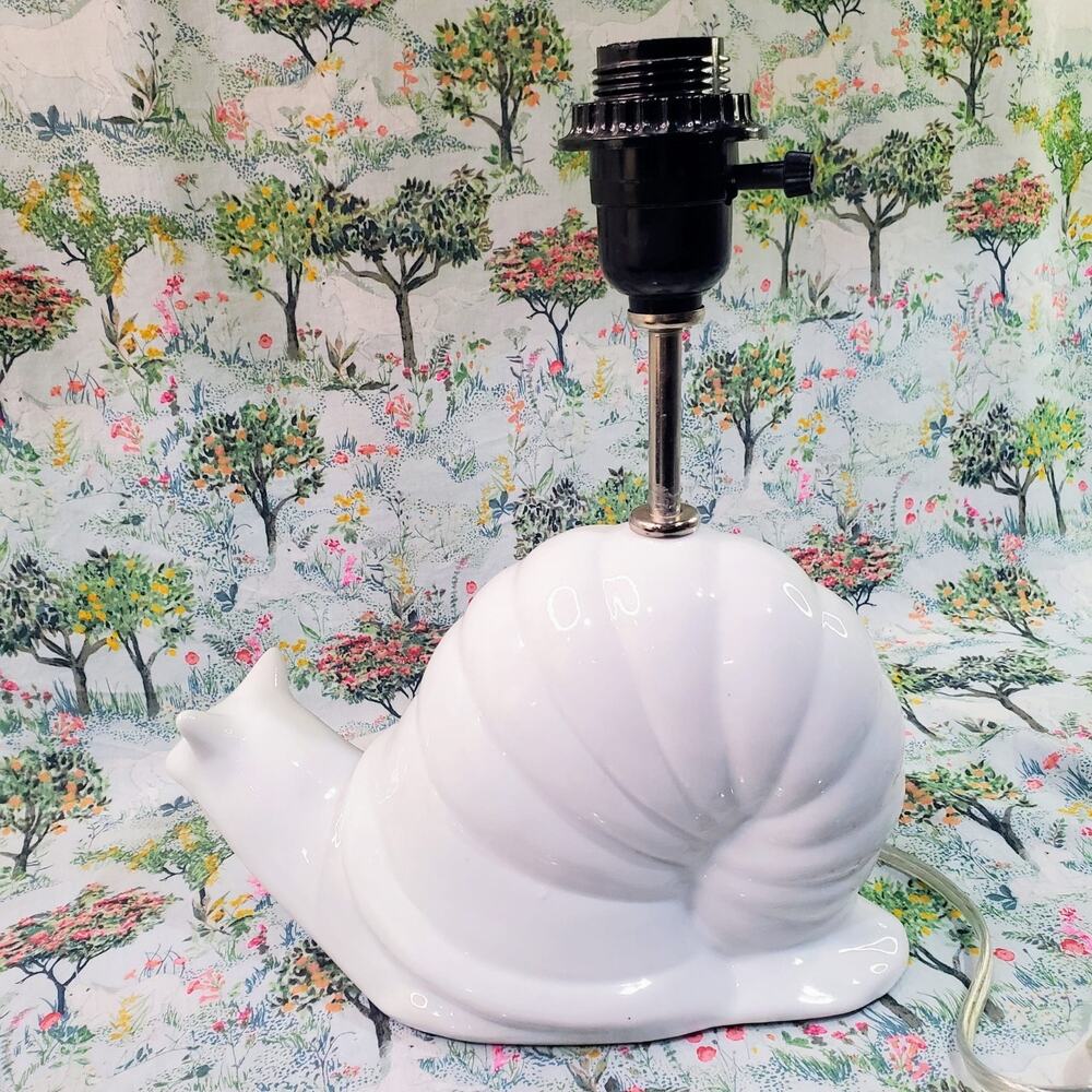 Mid-Century Modern Italy Snail Table Lamp 1950's Glazed White Cermamic